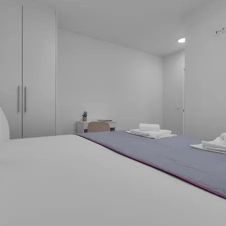 Luxurious And Bright With Sea And Mountain View Apartman