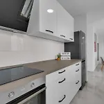 Apartman Luxurious And Bright With Sea And Mountain View Makarska