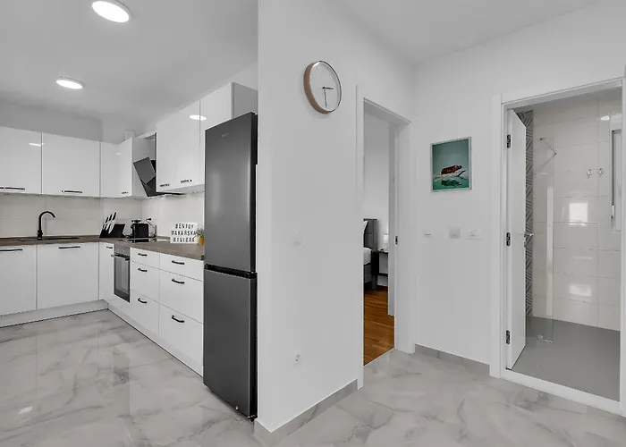 Apartament Luxurious And Bright With Sea And Mountain View