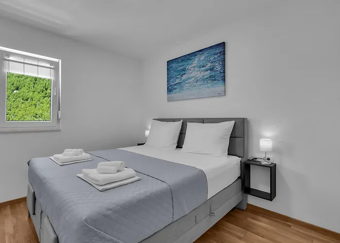 Luxurious And Bright With Sea And Mountain View * Makarska